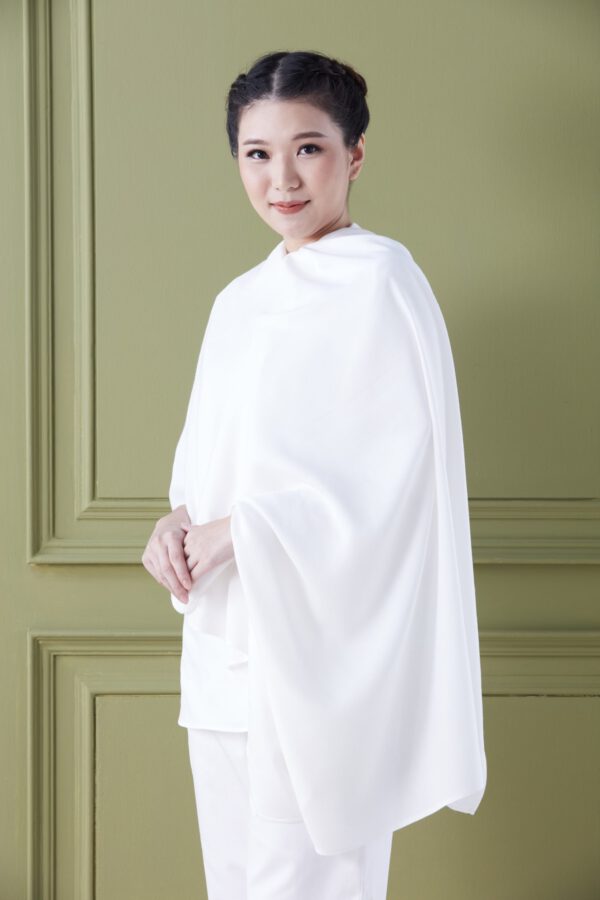 ผ้าคลุมไหล่