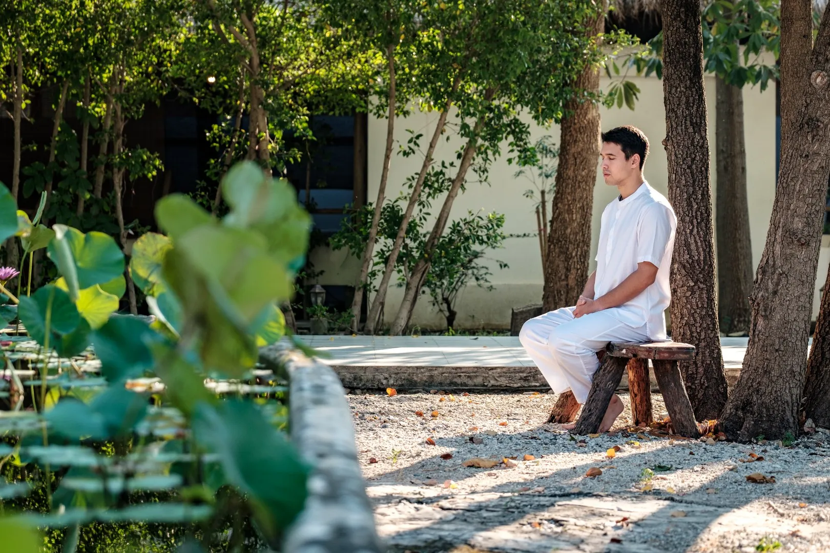 ชุดปฏิบัติธรรม
