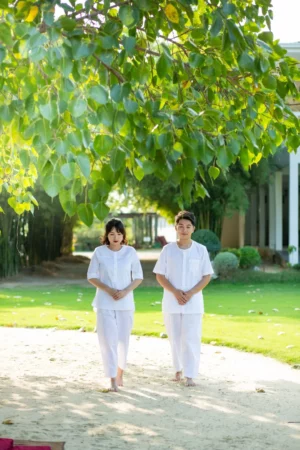 ชุดปฏิบัติธรรม